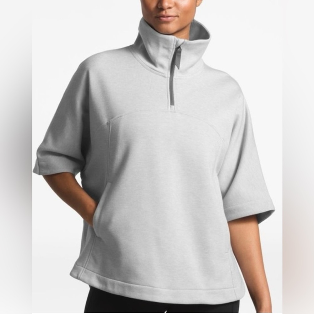The North Face Slacker Poncho Women's grey szie M NWOT